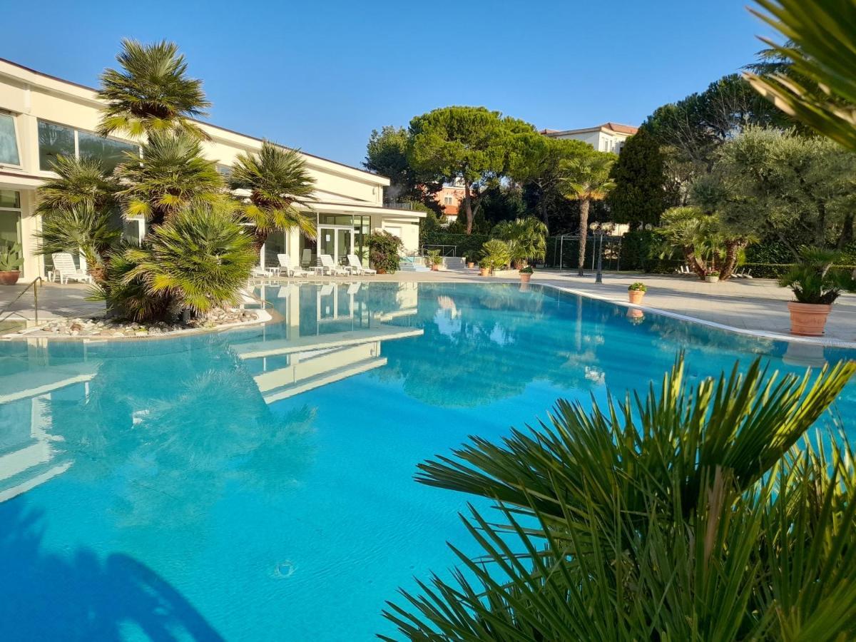 Hotel Internazionale Terme Абано-Терме Экстерьер фото