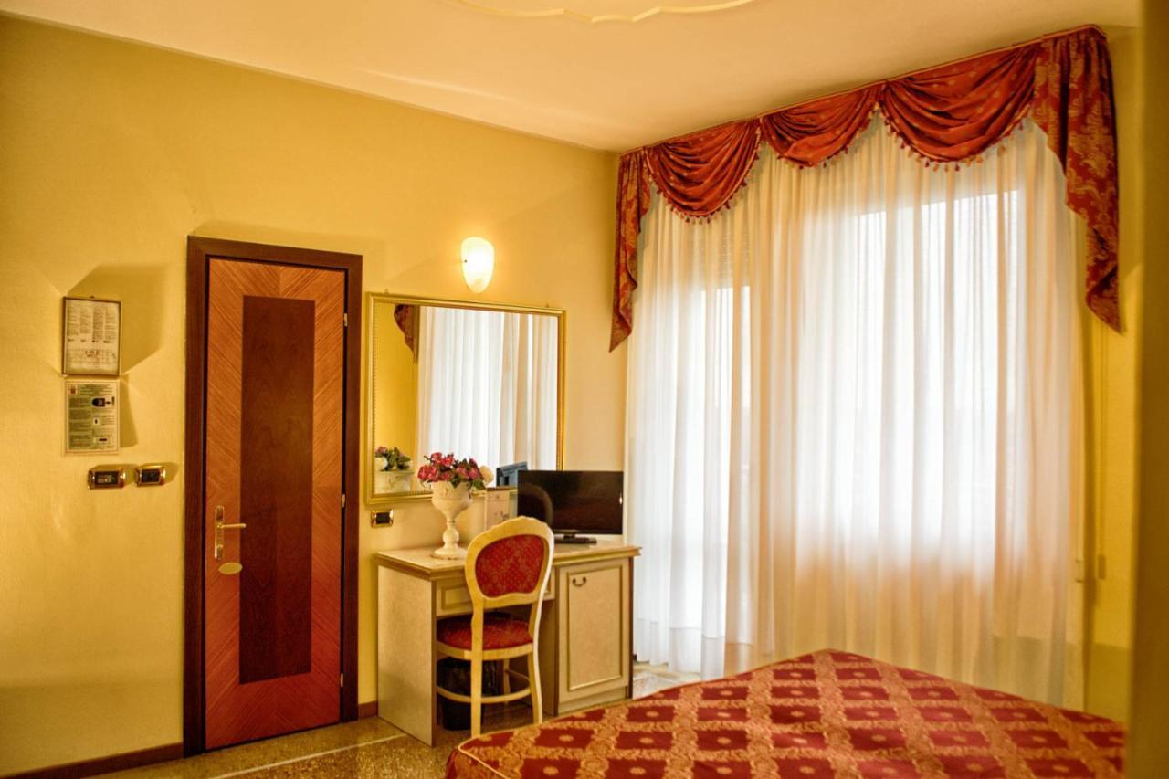 Hotel Internazionale Terme Абано-Терме Экстерьер фото