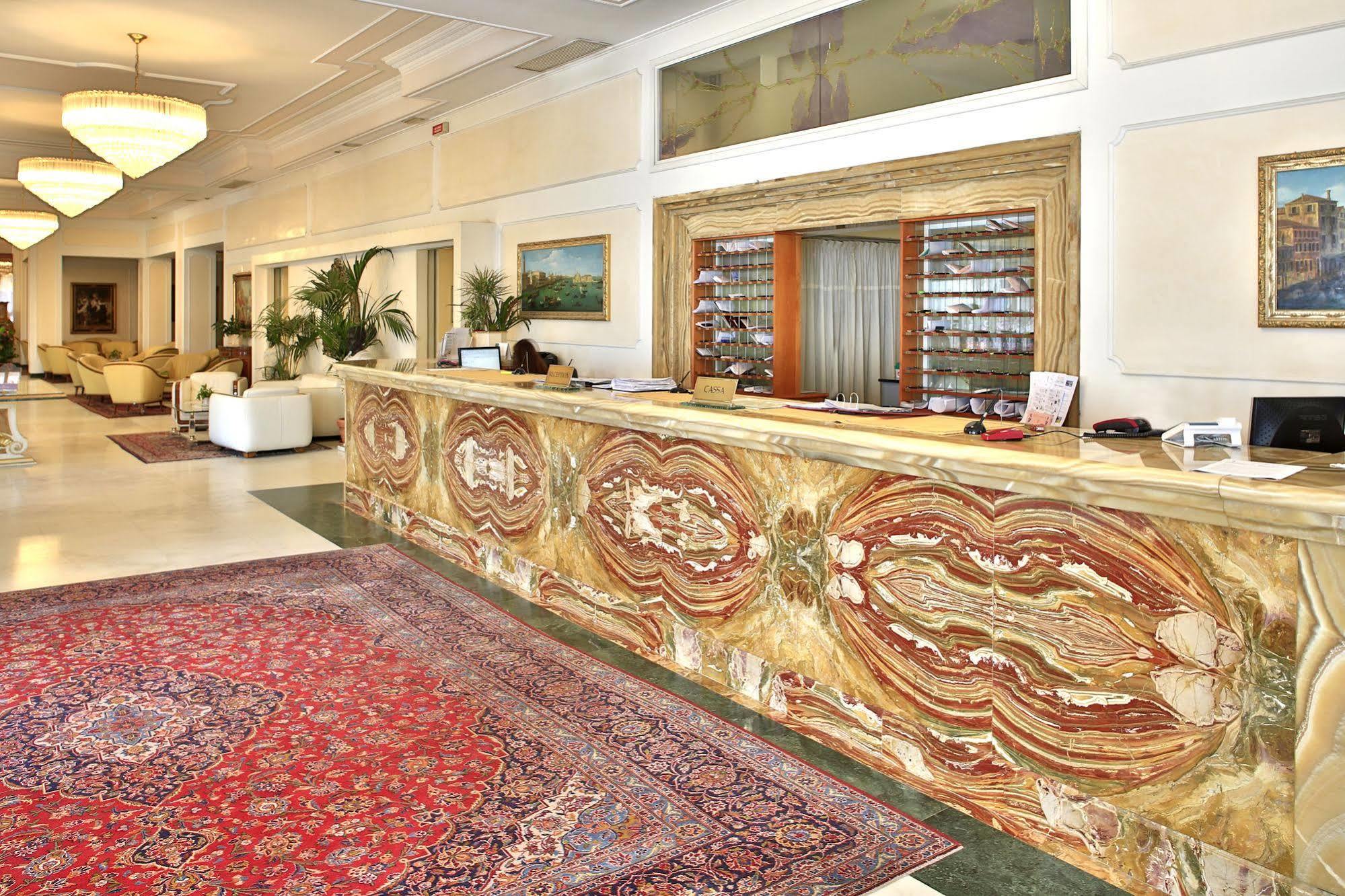 Hotel Internazionale Terme Абано-Терме Экстерьер фото