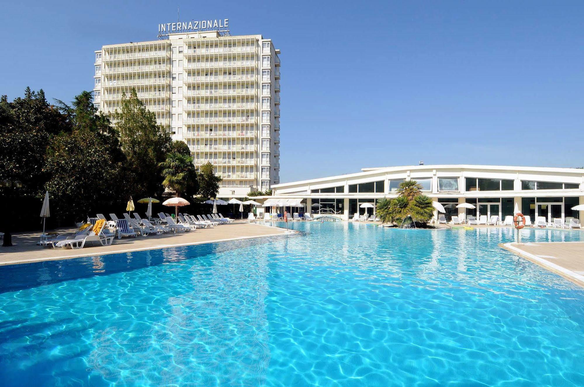Hotel Internazionale Terme Абано-Терме Экстерьер фото